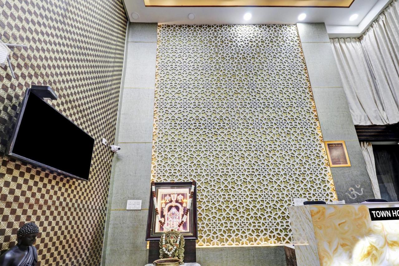 Townhouse Oak Dreamland Suites Yelahanka Kültér fotó
