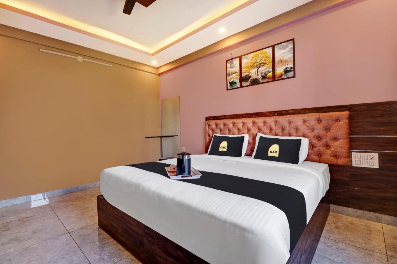 Townhouse Oak Dreamland Suites Yelahanka Kültér fotó